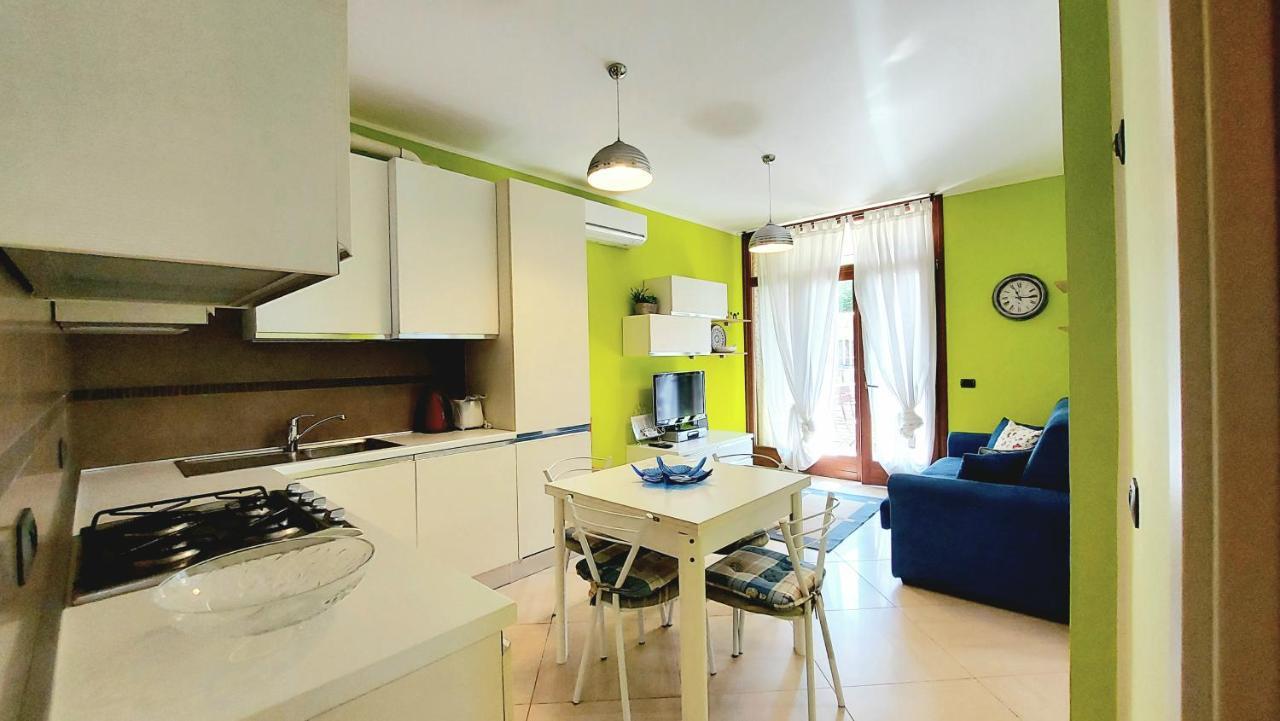 Colors Pool Apartment 巴多利诺 外观 照片