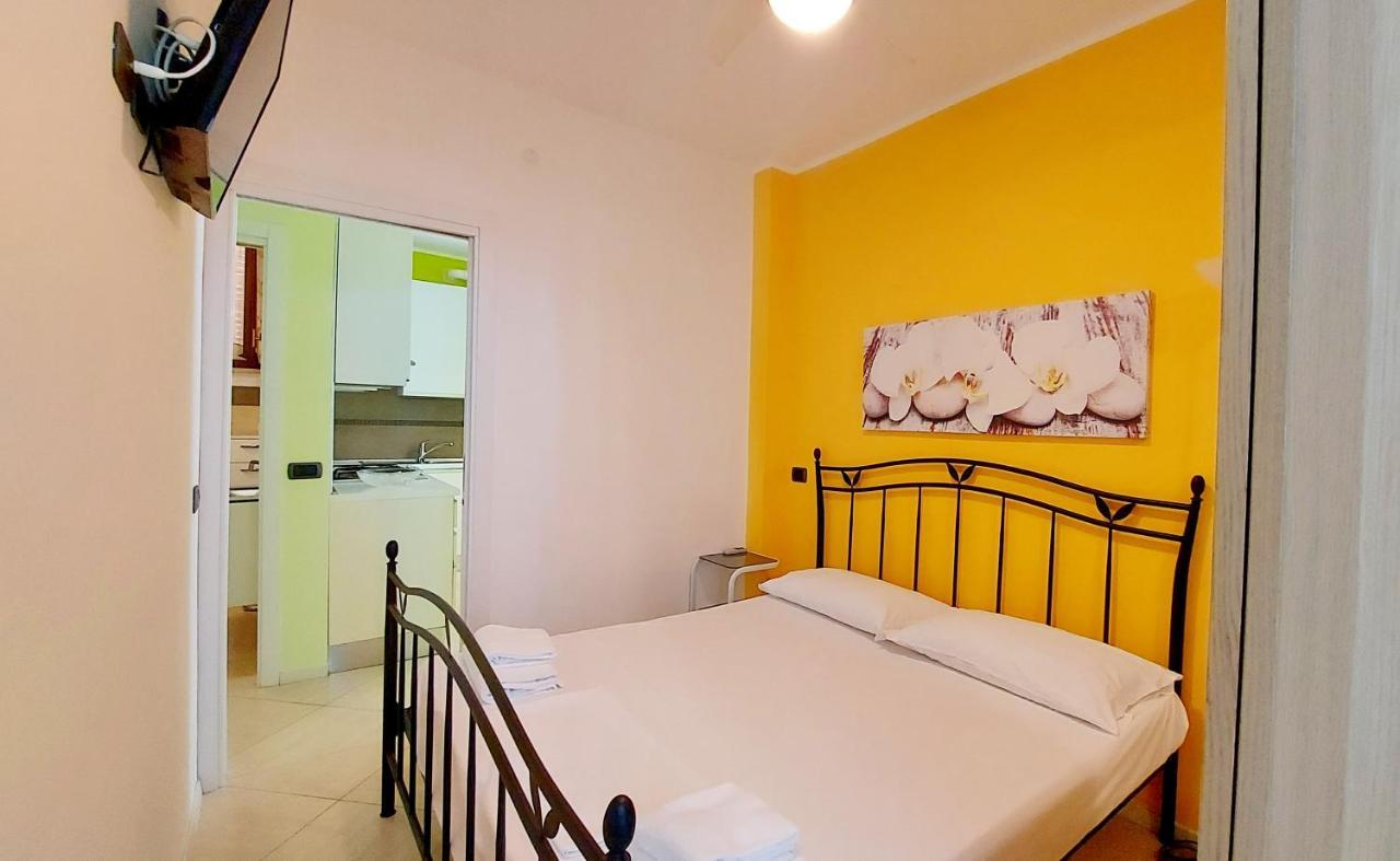 Colors Pool Apartment 巴多利诺 外观 照片