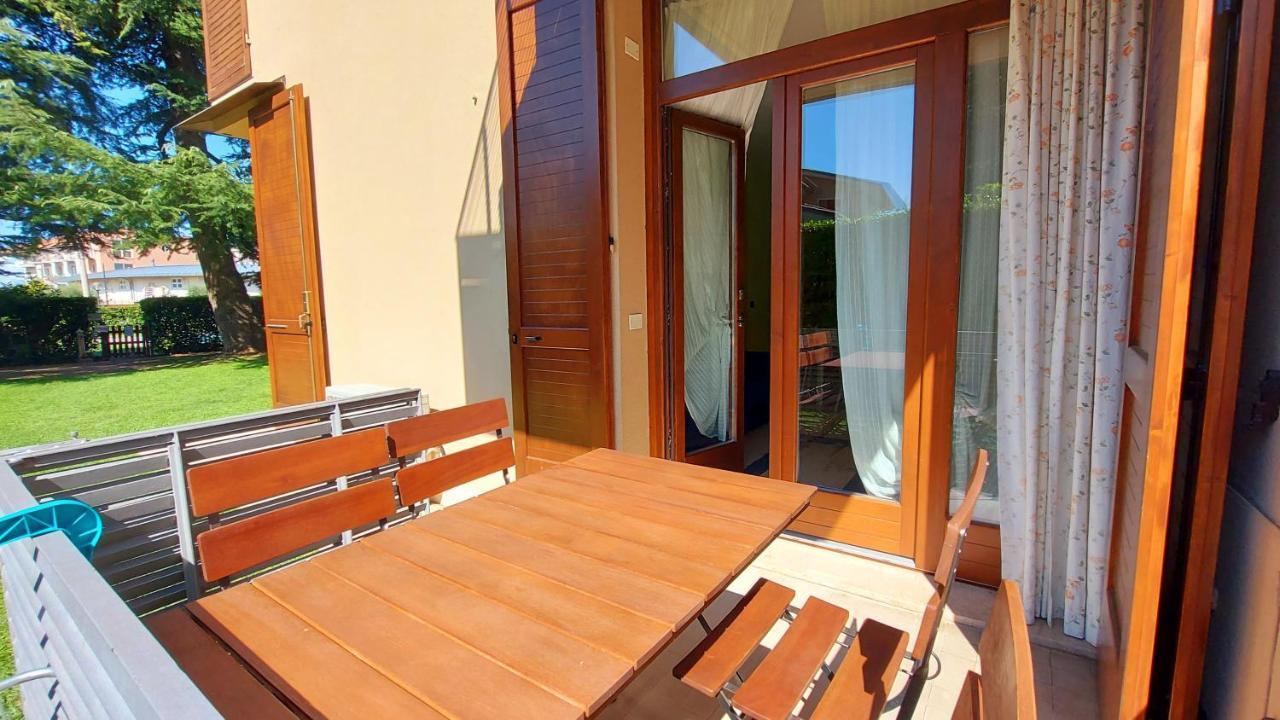 Colors Pool Apartment 巴多利诺 外观 照片