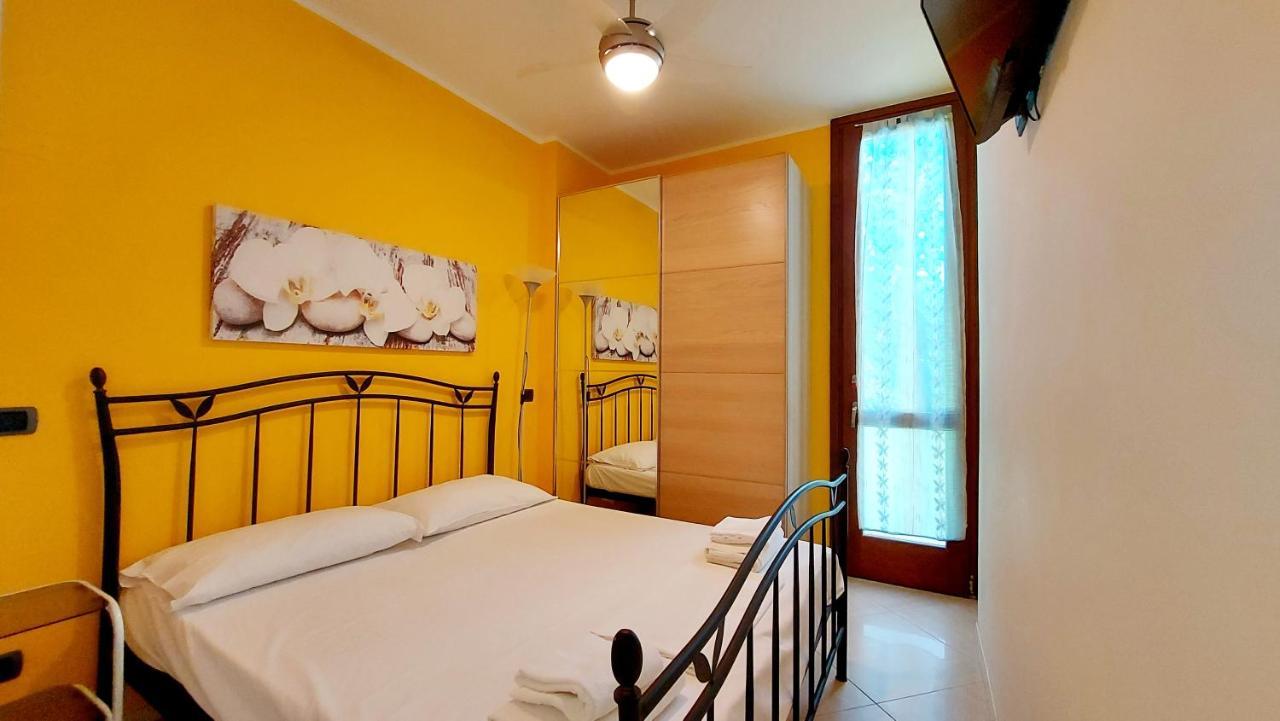 Colors Pool Apartment 巴多利诺 外观 照片