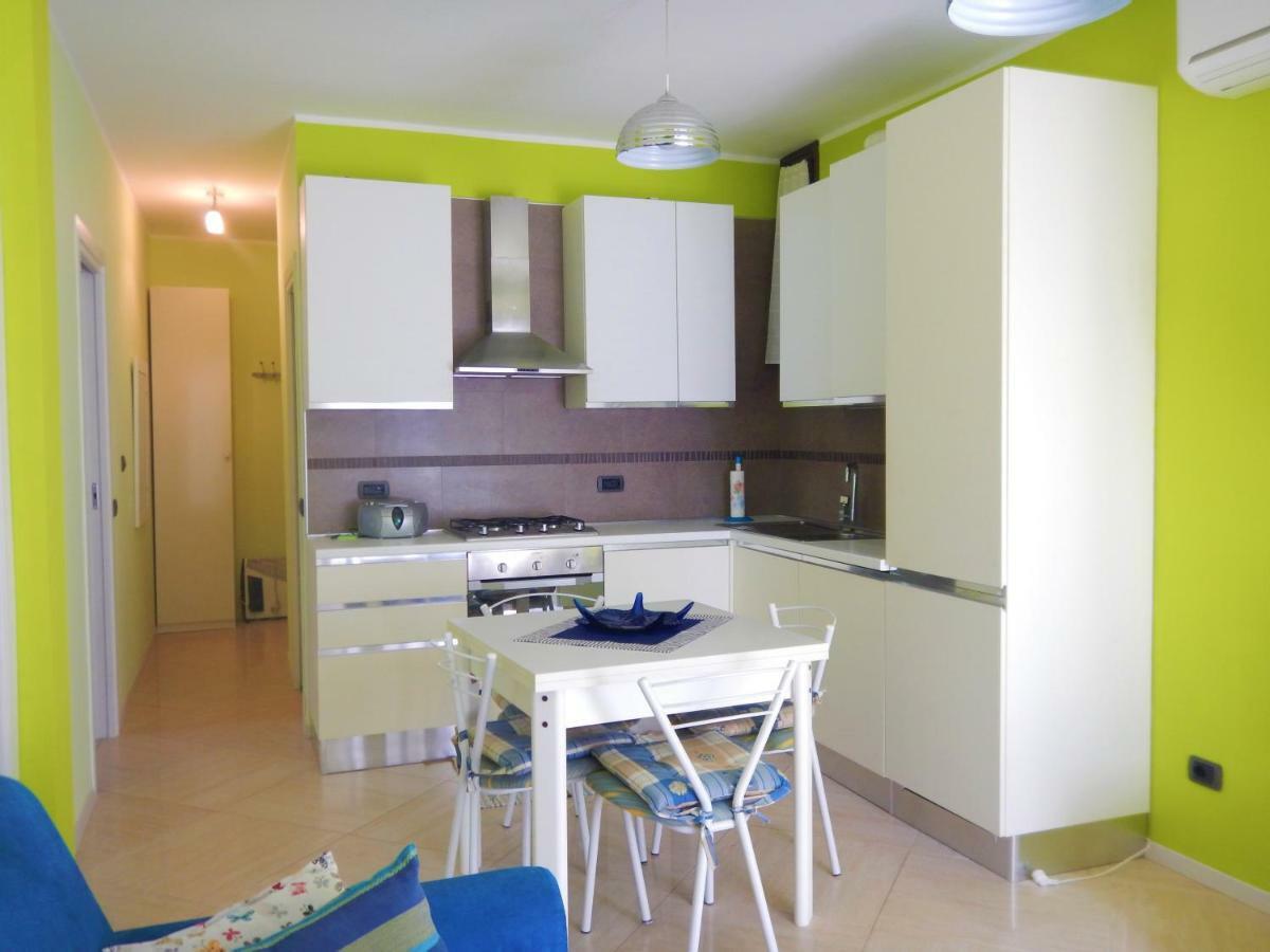Colors Pool Apartment 巴多利诺 外观 照片